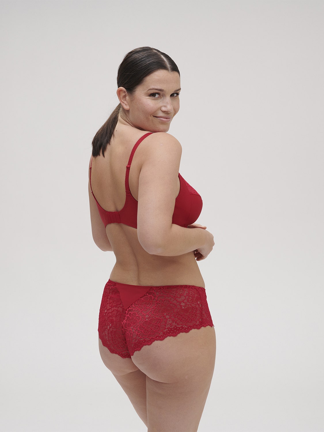 Simone Pérèle - Caresse red slip
