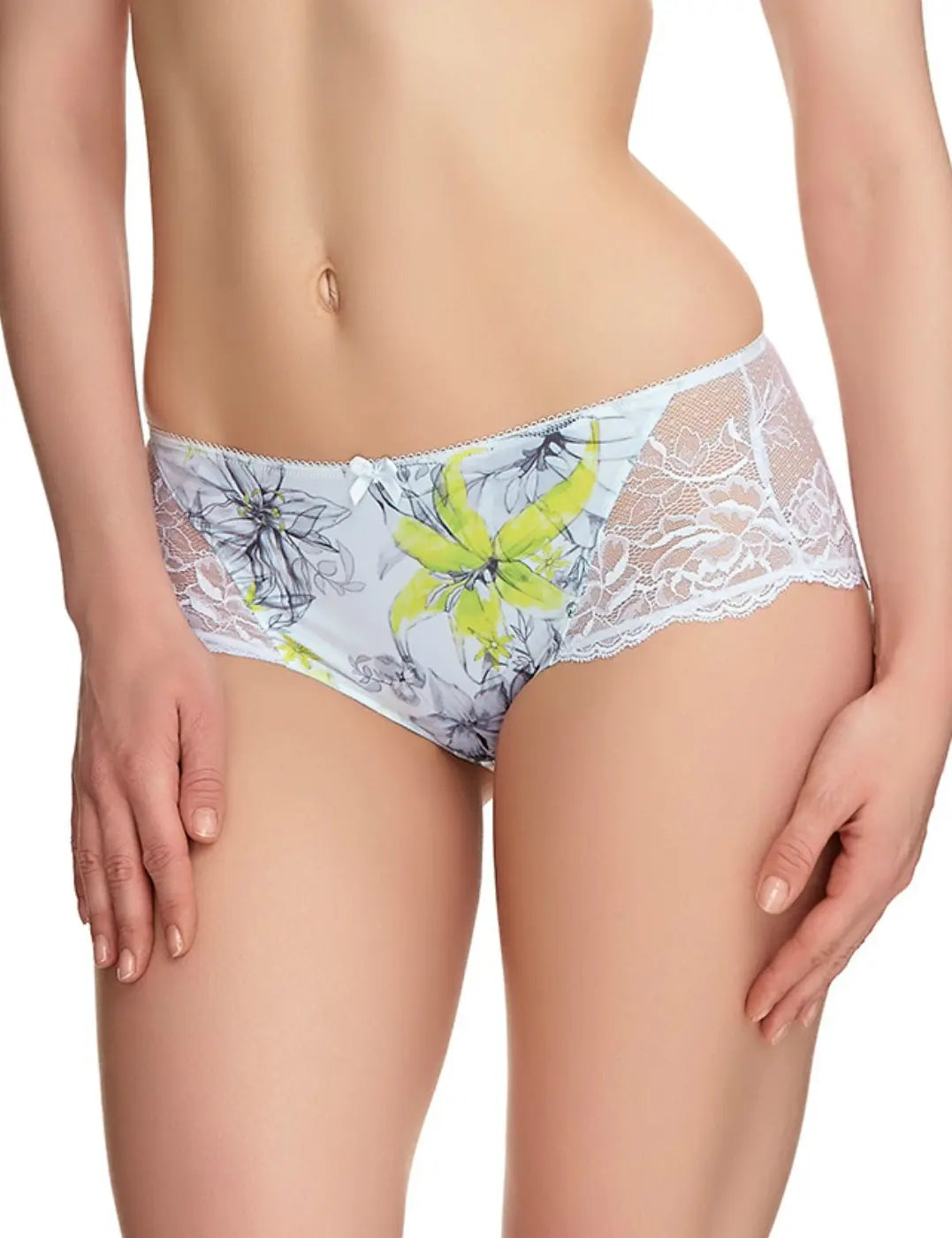 Fantasie - Sasha short