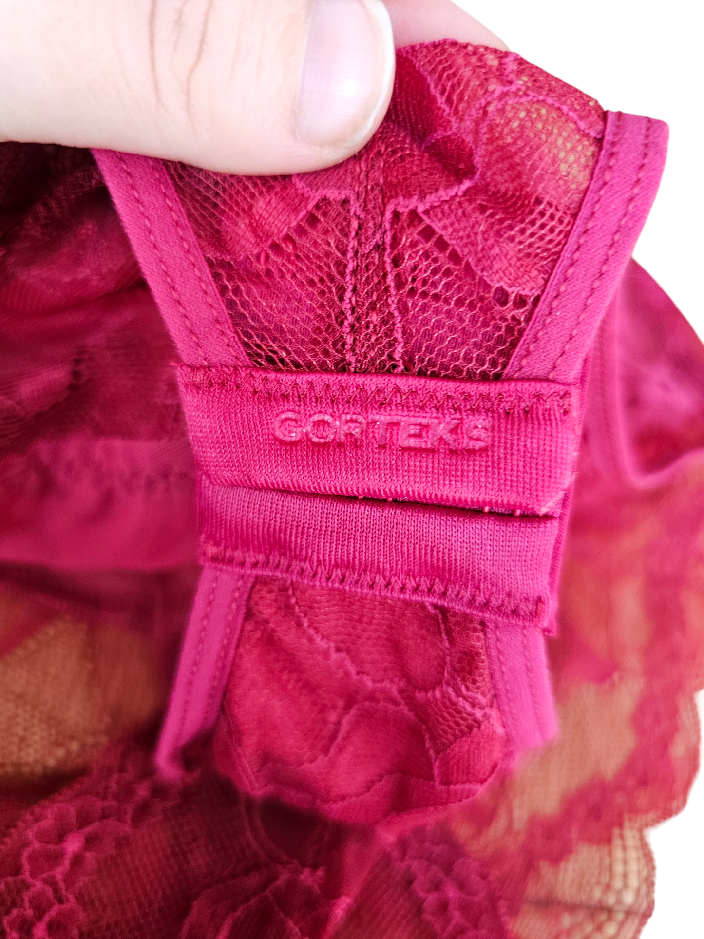 Gorteks - Charlize red body