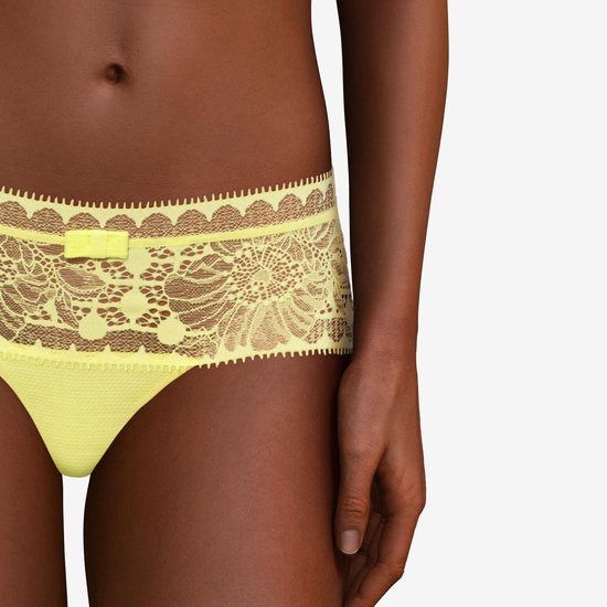 Chantelle - Day to Night geel slip