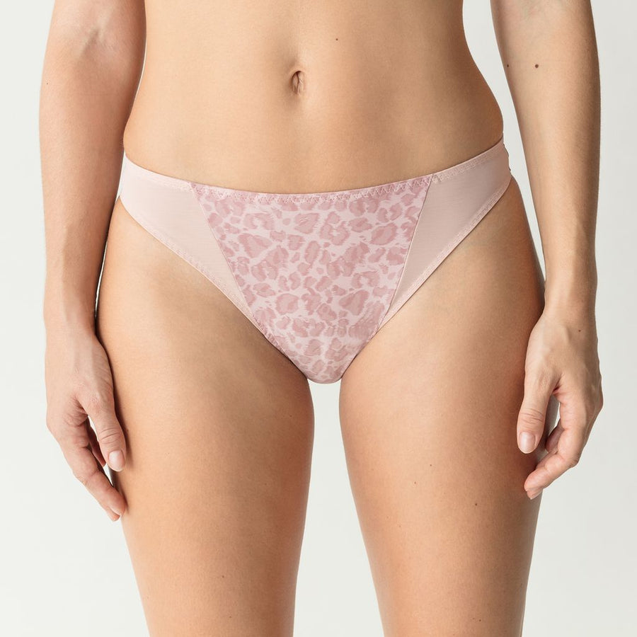 Prima Donna Twist - Safari Pale Mauve string