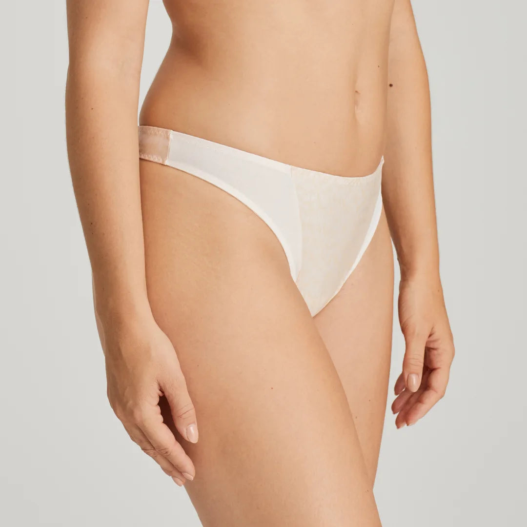 Prima Donna Twist - Bijou Pink Blush string