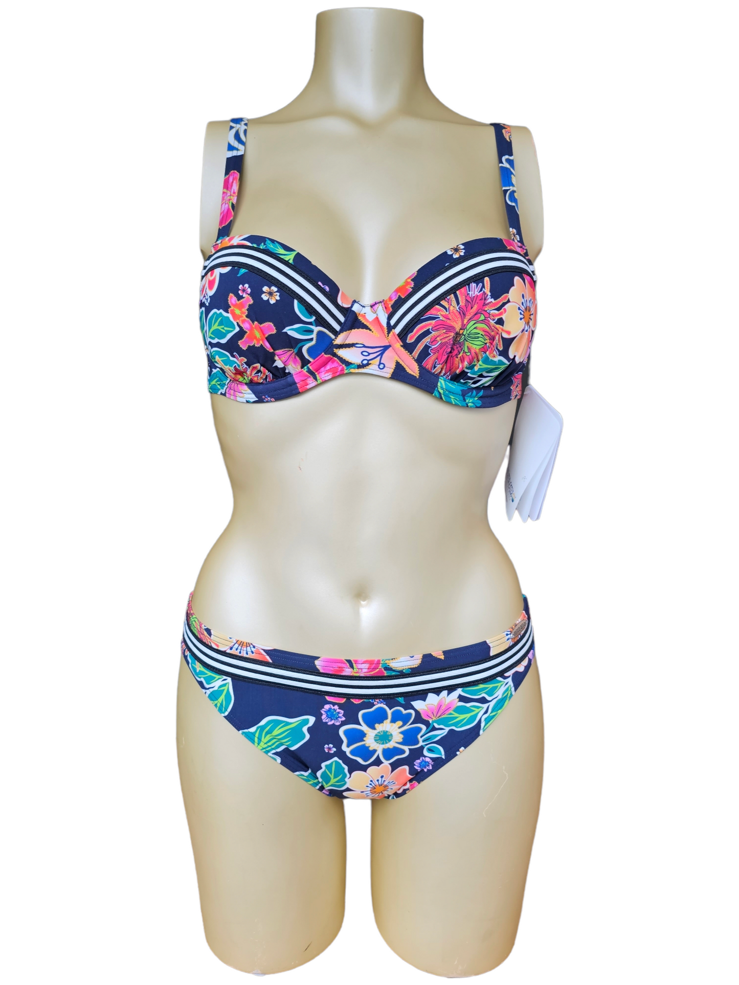Sunflair - Dark Flower bikini set
